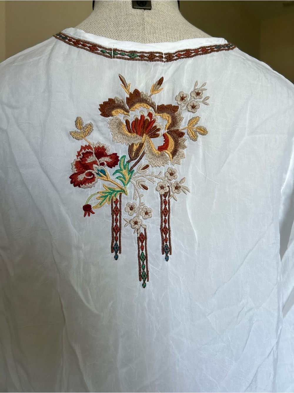Johnny Was White Tunic with Multicolor Floral Embroidery - Picture 9 of 13